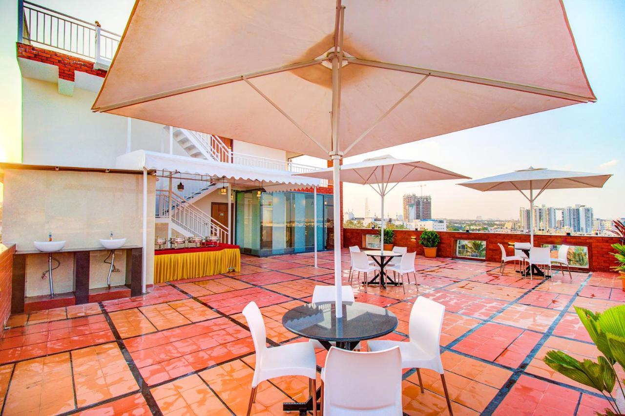 העיר בנגלור Fabhotel The Royal Suites - Nr Gopalan Innovation Mall מראה חיצוני תמונה