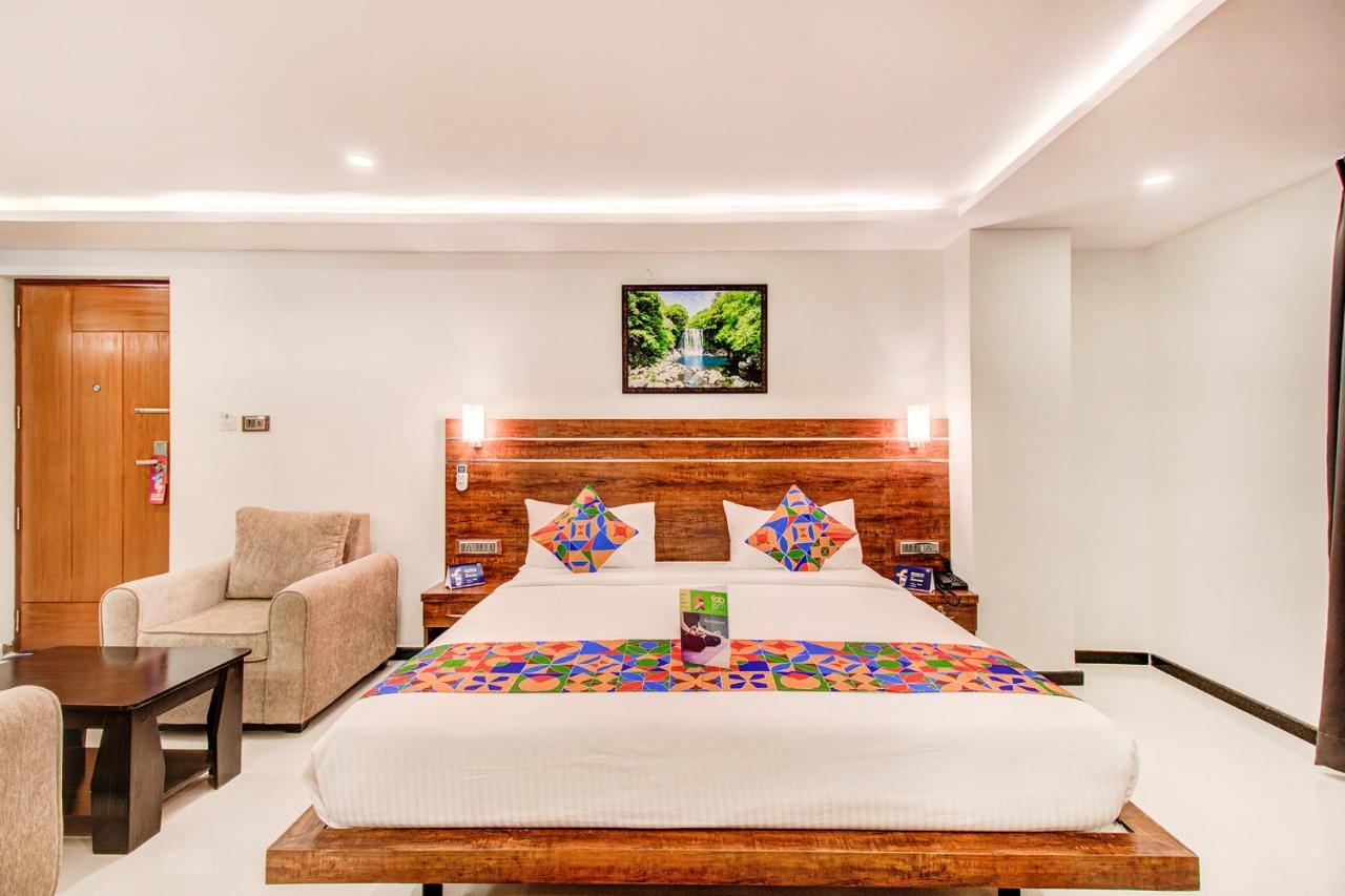 העיר בנגלור Fabhotel The Royal Suites - Nr Gopalan Innovation Mall מראה חיצוני תמונה