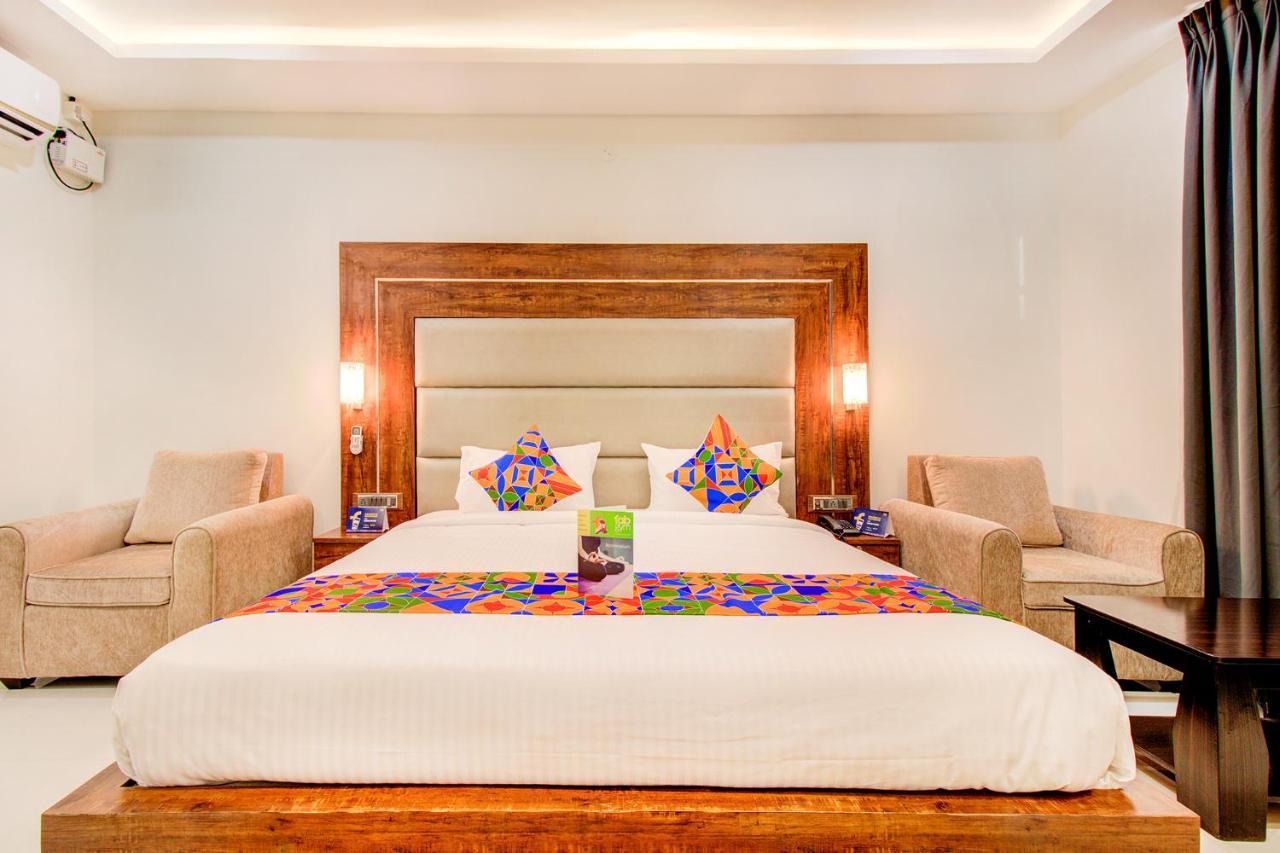 העיר בנגלור Fabhotel The Royal Suites - Nr Gopalan Innovation Mall מראה חיצוני תמונה