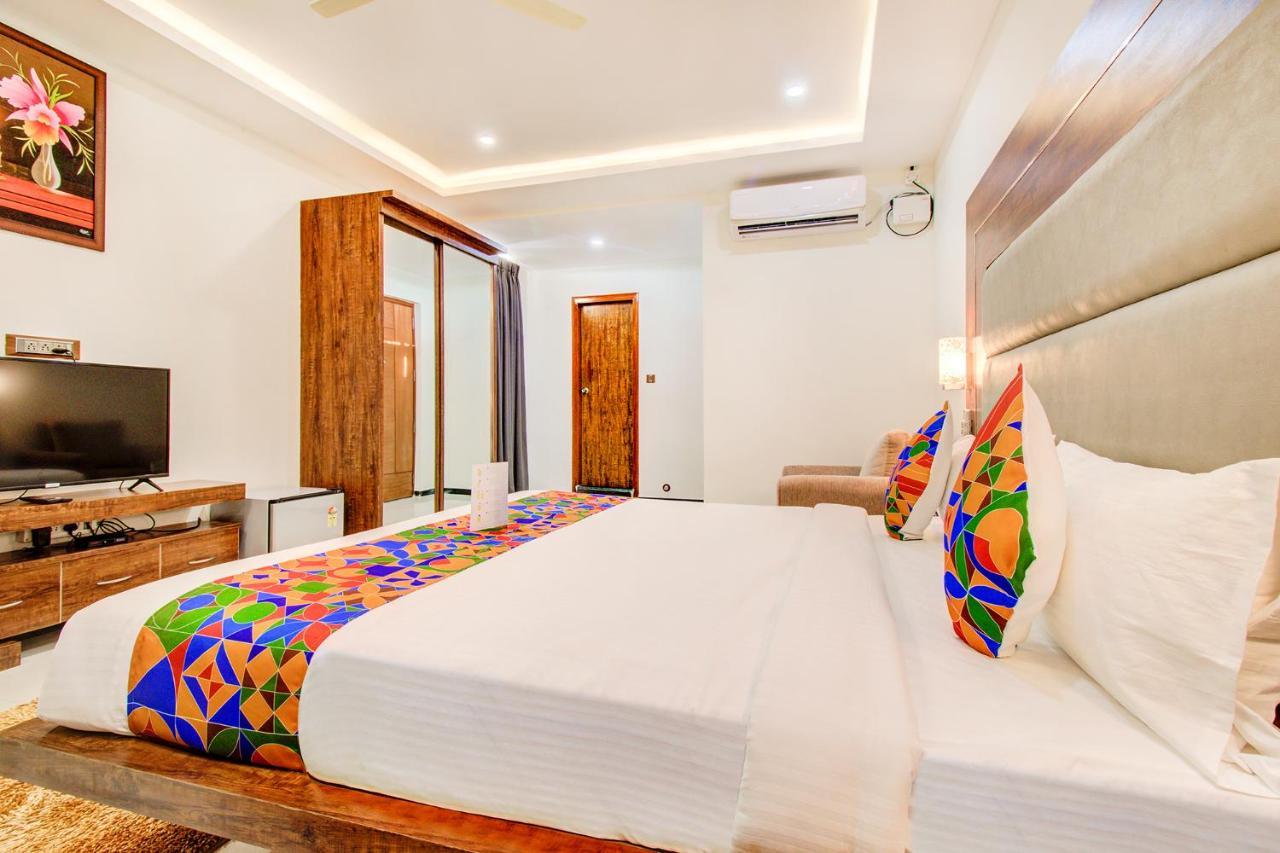 העיר בנגלור Fabhotel The Royal Suites - Nr Gopalan Innovation Mall מראה חיצוני תמונה
